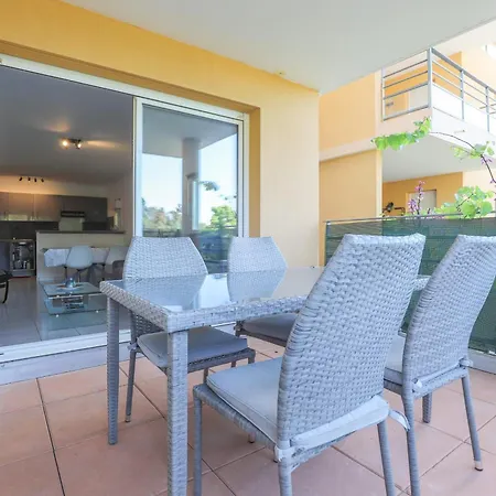 Sweet In - Pool & Tennis Court Ferienhaus *