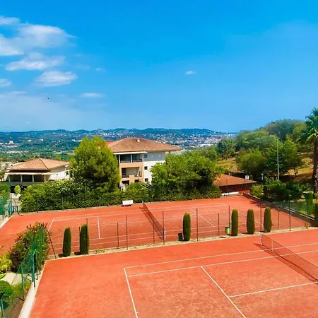 度假居 Sweet In - Pool & Tennis Court